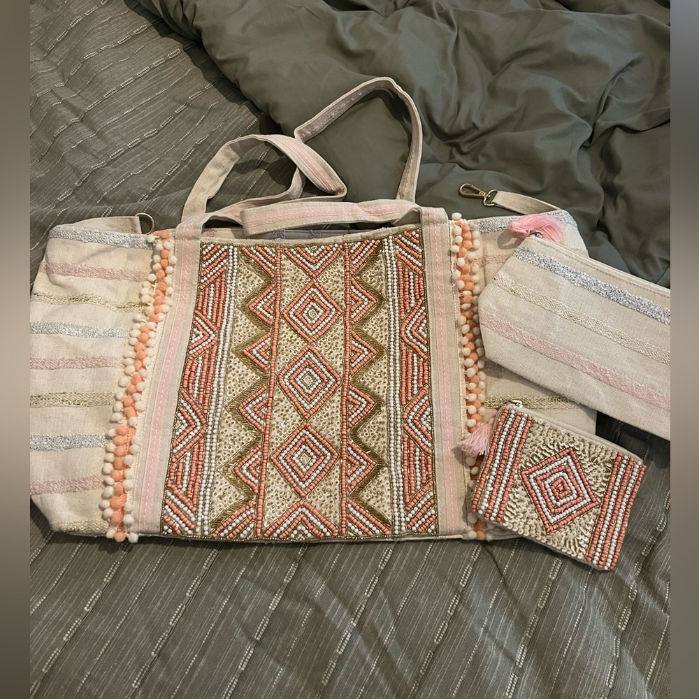 America and beyond tote with matching pouches